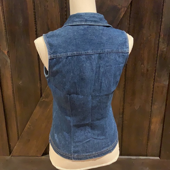 Outline petite denim snap button vest - Picture 5 of 12